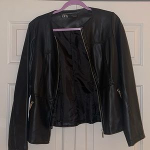 Zara black leather jacket size L never worn